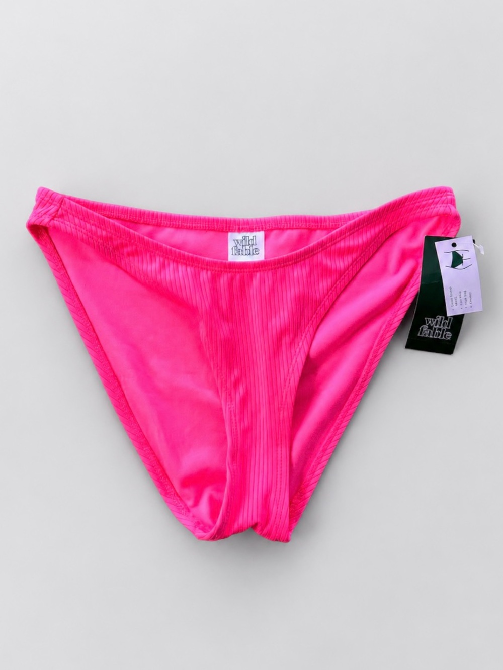 🎉5 for $45🎉 NWT Wild Fable swim boytom bikini size S 4